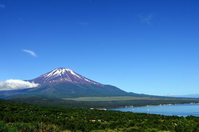 画像: 山中湖パノラマ台 www.photo-ac.com