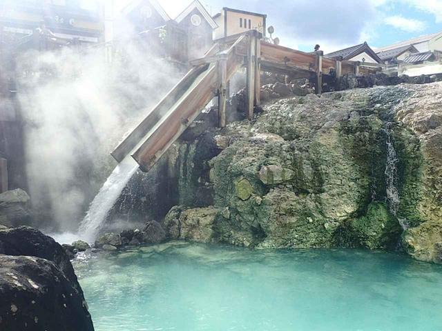 画像: 草津温泉 湯畑 www.photo-ac.com