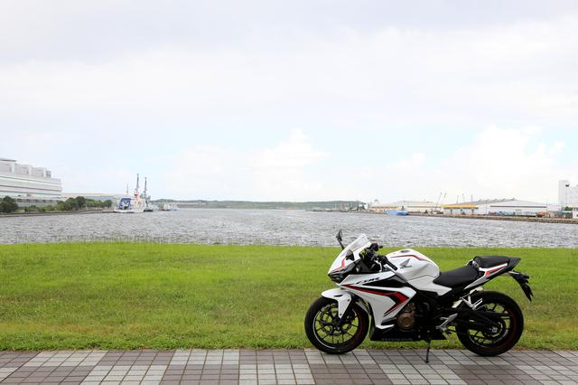 画像1: バイクに乗って何して遊ぶ?