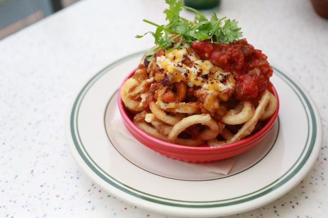画像: チリチーズポテト 830円(税別)