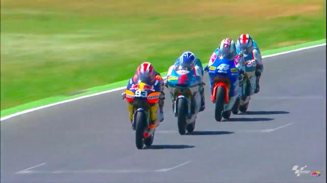 画像: 2010年イタリアGP、デルビに乗りマルケスは125ccクラスでGP初優勝を記録しました! www.youtube.com