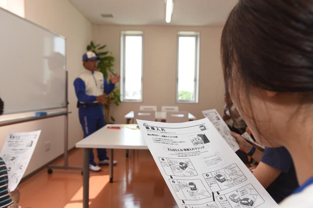 画像3: さあ、実践!その前に車庫入れのコツを教えてもらいました!
