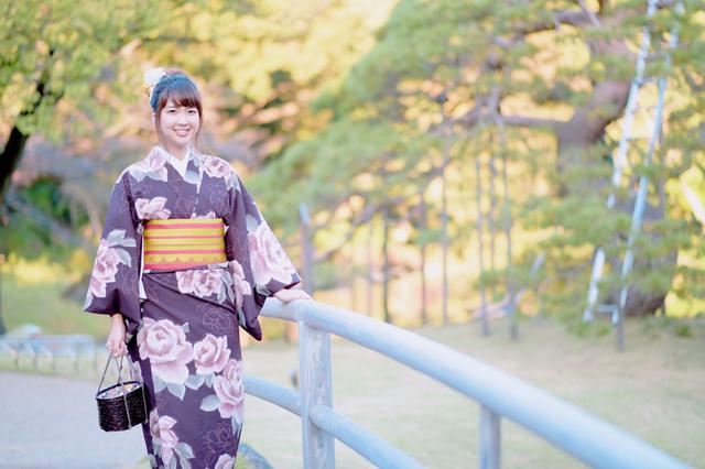 画像1: 大人可愛い着物を纏い、しっとりうっとり庭園散策♪