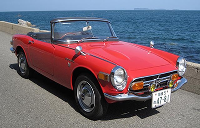 画像: 往年の名車展示コーナーにて・ホンダ S800 www.fukuoka-motorshow.jp
