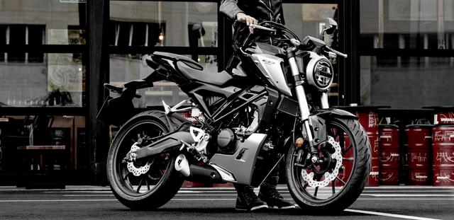 画像: CBR125R www.honda.co.jp