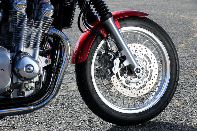 画像1: CB1100EXは『バイクと一緒に走る』バイク