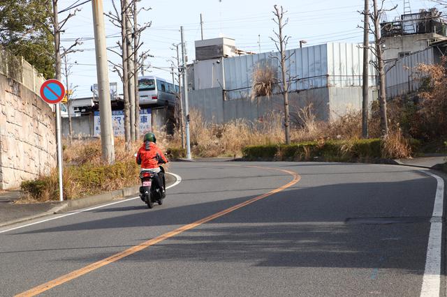 画像9: 街の真ん中で釣り⁉︎ 大都会のオアシスみーつけた!【声優・西田望見のA Little♡Rider @ディオ】