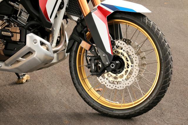 画像1: 新型アフリカツインが強烈スタビリティすぎる