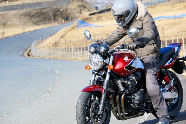 画像: CB400SFの本領は