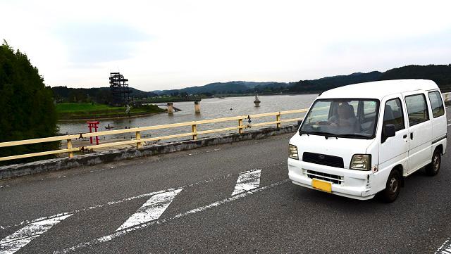 画像1: 愛車はスバルのサンバーバン