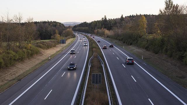 画像: チェック3:交通量の多い道路に面していないか