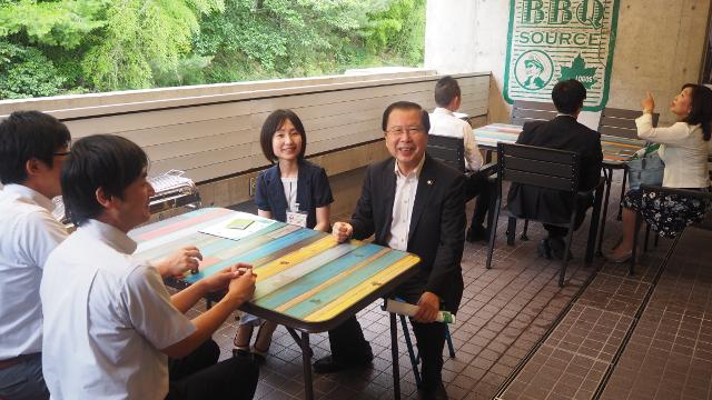 画像2: BBQスペースやレストランも、アウトドアテイスト満載!