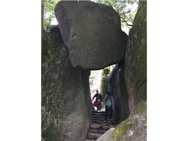 画像1: 3) 筑波山 おたつ石&白雲橋コース(茨城県) 後半は巨岩が続く冒険ルート!