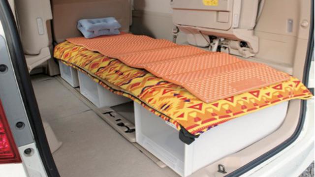 画像1: シンプルDIYで簡易ベッドもおすすめ!
