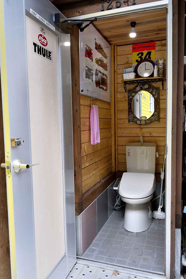 画像: 24時間利用可能なトイレがあるのが、RVパークのいいところ。