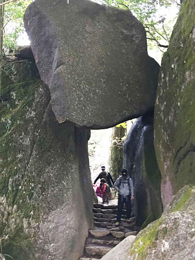画像1: 「筑波山 おたつ石&白雲橋コース(茨城県)」 後半は巨岩が続く冒険ルート!