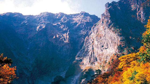 画像: 日帰り~1泊で楽しめる、紅葉と温泉ありきの山歩き!