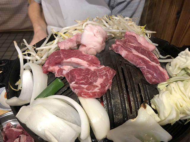 画像: すすきののジンギスカン。
