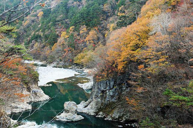 画像2: 秋は鬼怒川温泉に出て「日塩(にちえん)もみじライン」で塩原温泉までのドライブが◎