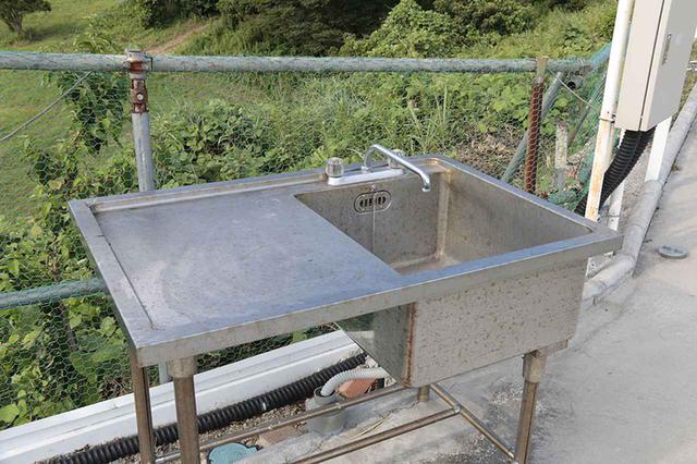 画像3: 屋外にも快適設備が完備されている