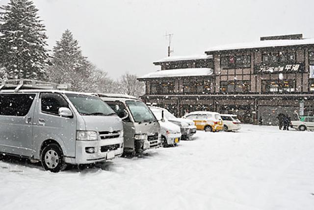 画像: 晩秋から真冬の車中泊は、「暖房」よりも「防寒」が重要!