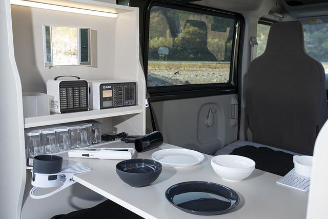 画像2: 新作キャビネットと直流家シリーズの車中泊グッズで、快適な車内環境ができあがる!