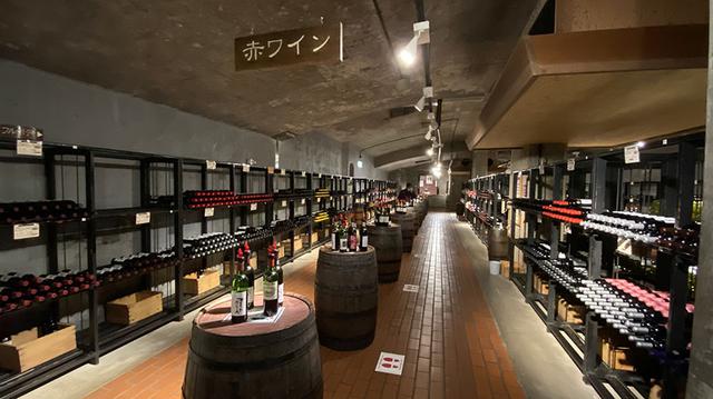 画像4: ④約200銘柄のワインを試飲できる「ワインカーヴ」で、気分はクルマ旅ソムリエ!