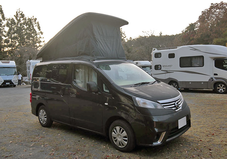 画像: ナッツRVが製造している日産・NV200バネットベースの車中泊カー「キャネル」が、カーネル編集部の相棒。