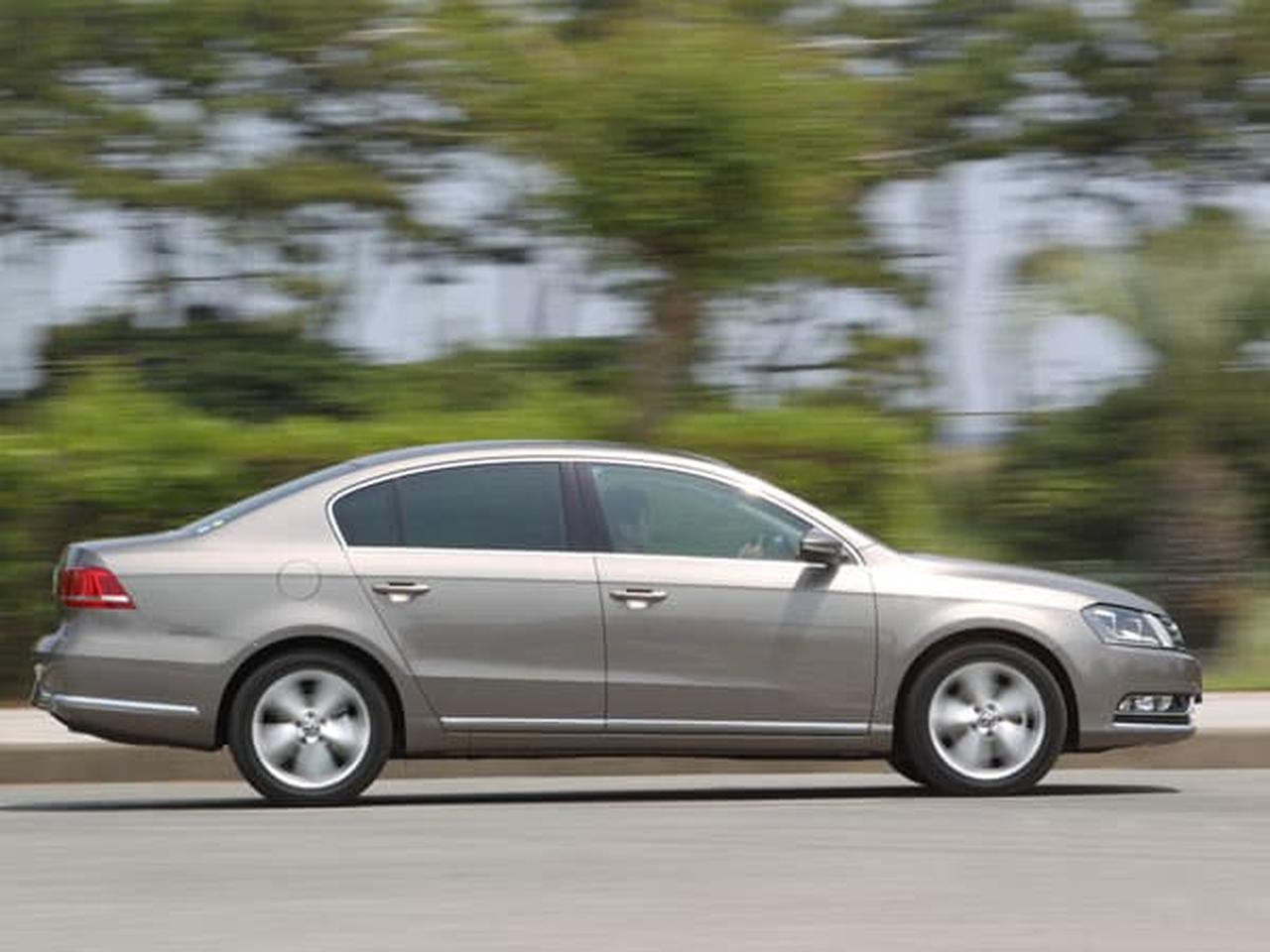 フォルクスワーゲン パサート ヴァリアント ハイライン 車検長い 乗っ  