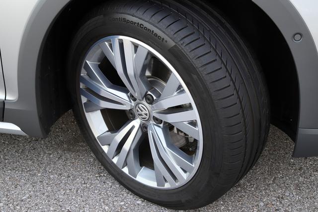 画像3: 【Continental Tires】パサート オールトラックにコンチネンタルタイヤが純正装着