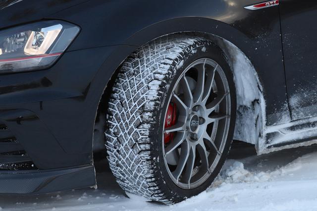 画像3: 【GTI Clubsport】VikingContact 7で雪道へ