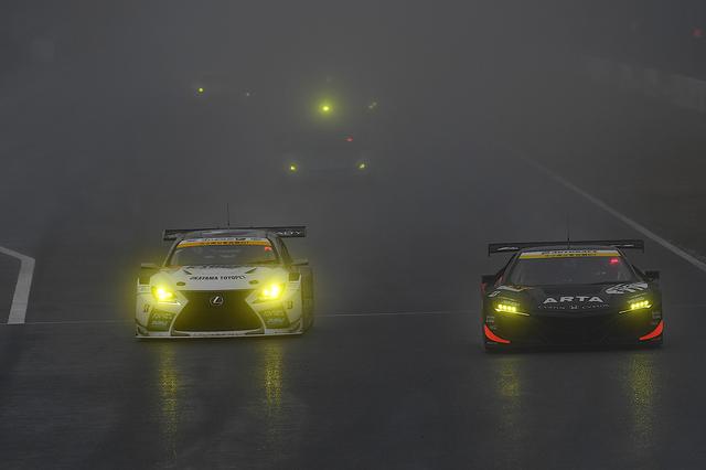 画像5: 【SUPER GT Rd.1 Okayama】82周のレースは雨のため31周で終了