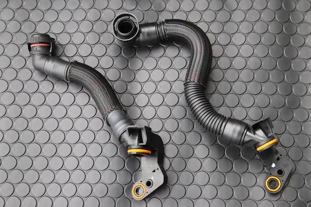 画像: Audi S1にハイフローターボインレット90を装着するには、MQBモデル用の純正ブリーザーラインが必要になる。