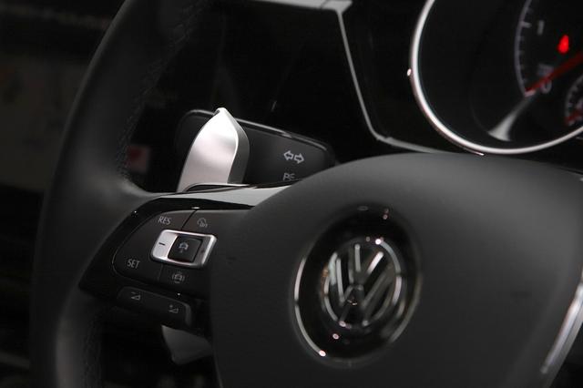 画像7: 【Golf Touran TDI】人気アイテムで、よりスタイリッシュに
