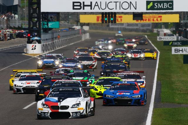 画像1: 【SUZUKA 10H】Audi Sport Team WRTが優勝