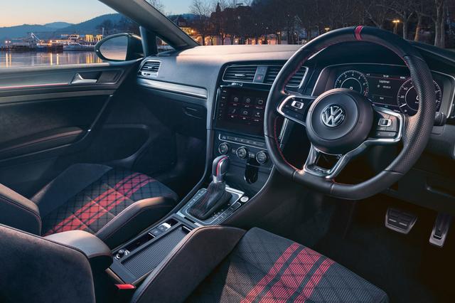 画像5: 限定車「ゴルフGTI TCR」の受注を開始