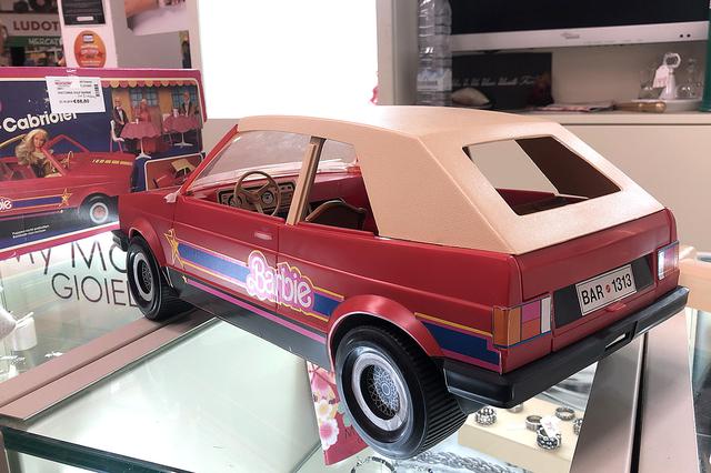 画像7: 実車より生存率低し?
初代ゴルフ・カブリオのバービー仕様