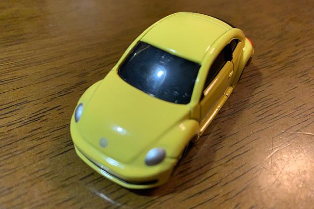 画像4: 新型「T-Cross」も!? クルマ業界女子部クリスマスリースづくり