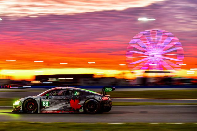 画像1: Audi R8 LMSがデイトナ24時間のGTDクラスで表彰台