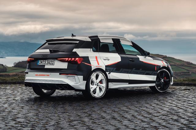 画像4: カムフラージュされた新型「Audi A3 Sportback」の写真公開