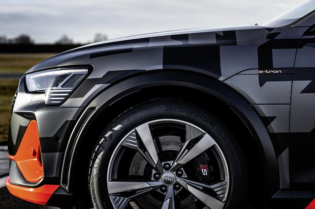 画像5: e-tronのSモデルは電動トルクベクタリング搭載