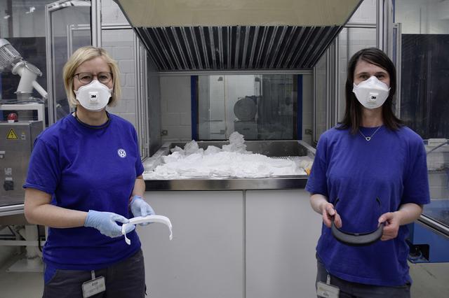 画像1: VWが3Dプリンターでフェイスシールド生産に貢献