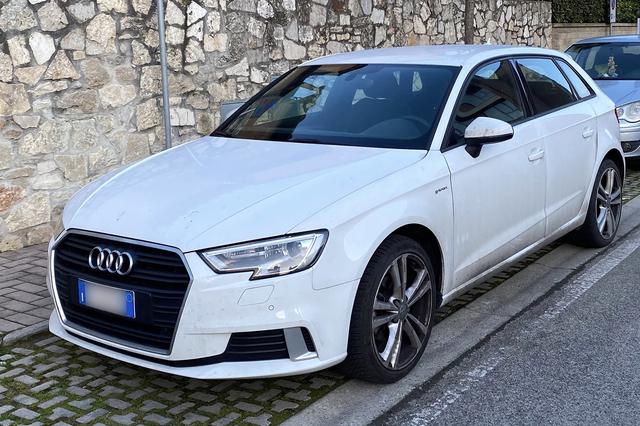 画像: 筆者が住むシエナ市内で見つけたAudi A3 Sportback g-tron。
