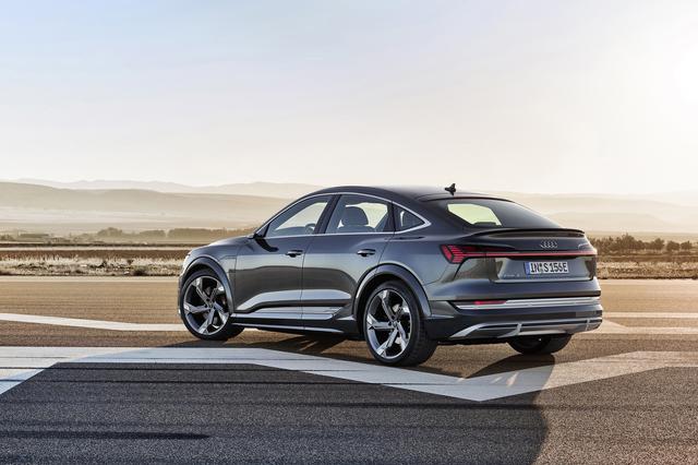 画像2: Audi e-tron S Sportback