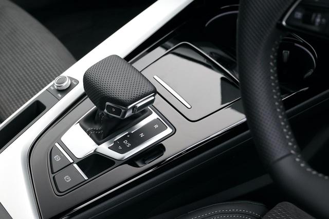 画像3: 【ミニ試乗記】Audi A4 45 TFSI quattro S line