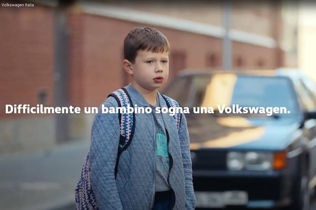 画像: 「子どもがVWに憧れるのは難しい」。ちなみに後方にいるのは、2代目シロッコである。