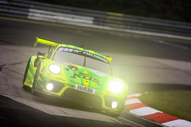 画像2: マンタイのポルシェがニュル24時間で優勝