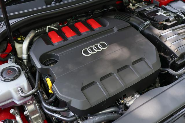 画像10: 【ミニ試乗記】Audi S3 Sedan