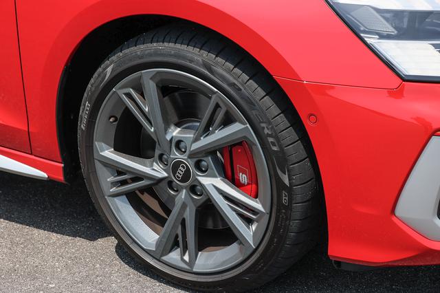画像2: 【ミニ試乗記】Audi S3 Sedan