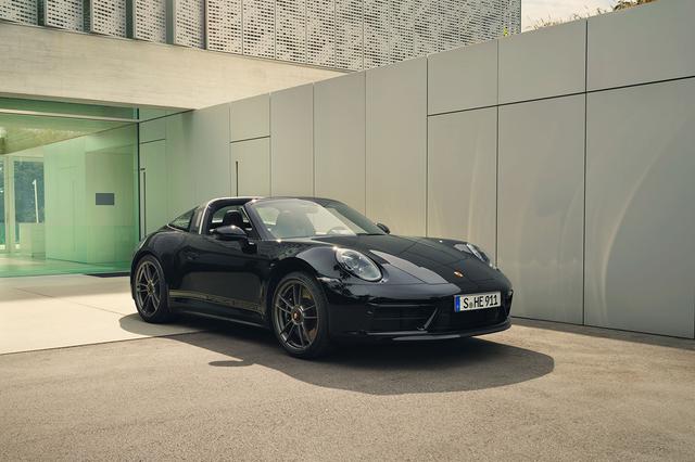 911エディション50Yポルシェデザイン」の予約受注開始 - 8speednet VW